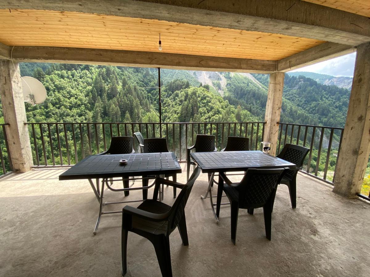 Guest House Caucasioni Adishi Zewnętrze zdjęcie