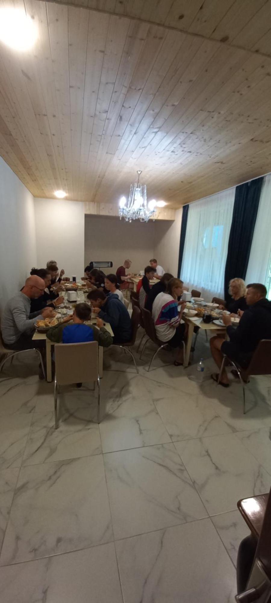 Guest House Caucasioni Adishi Zewnętrze zdjęcie